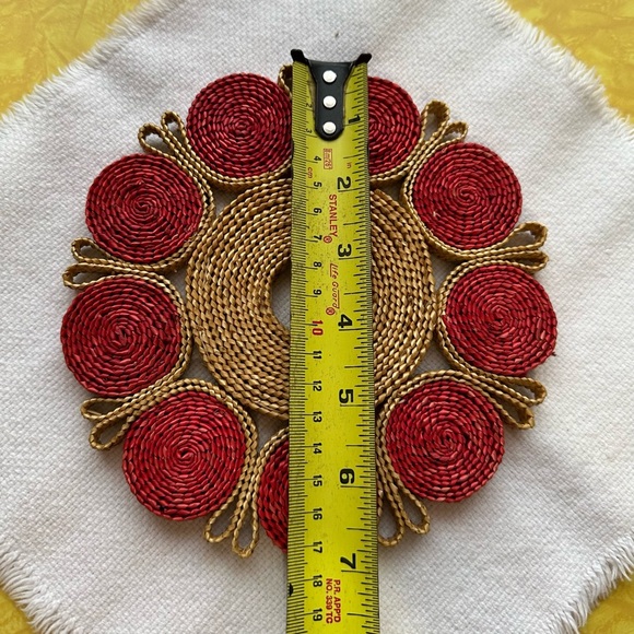 Vintage Straw Rattan Trivets Set of 3 - Picture 4 of 9